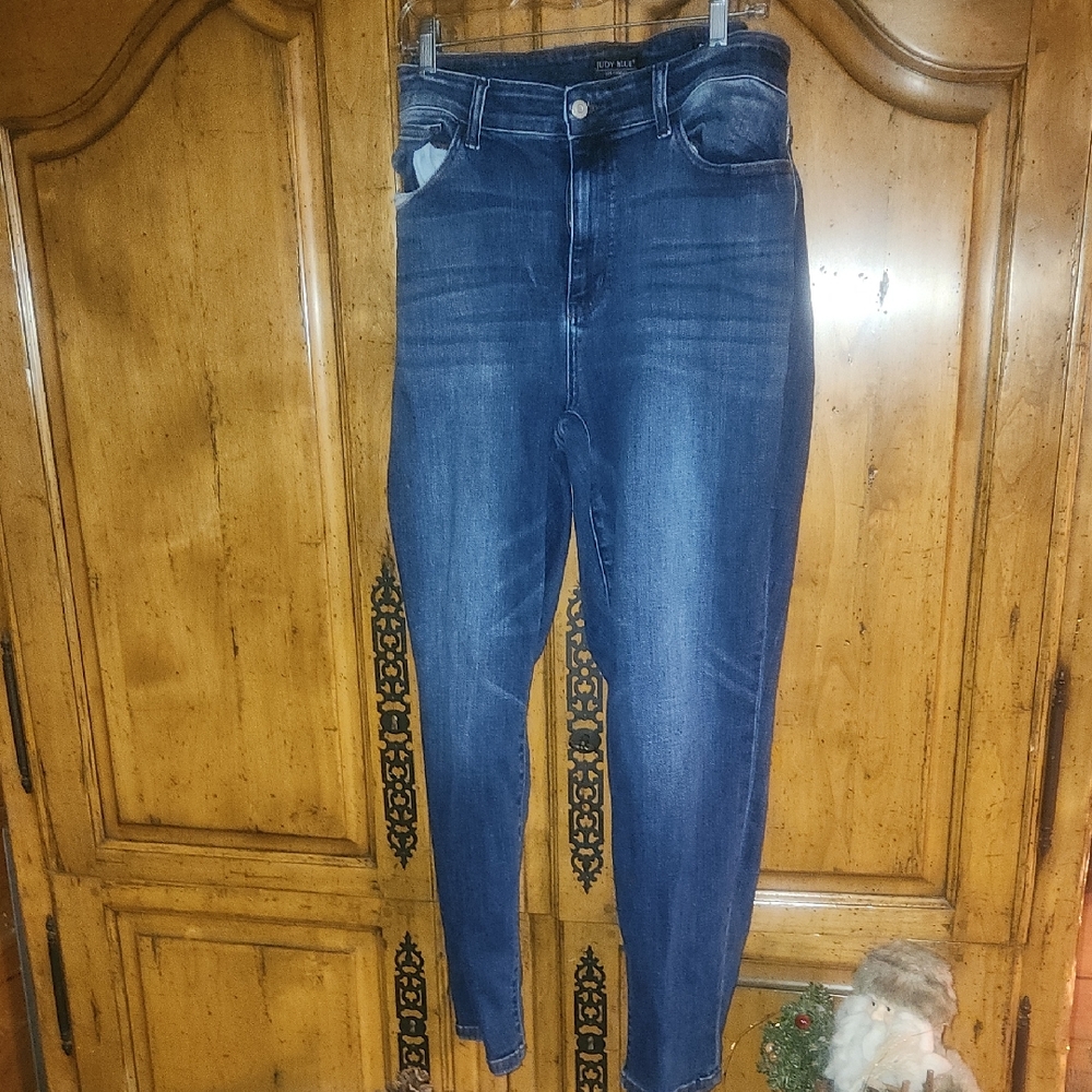 Judy Blue Nova High Rise Tummy Control Slim Fit 18W Gently Used